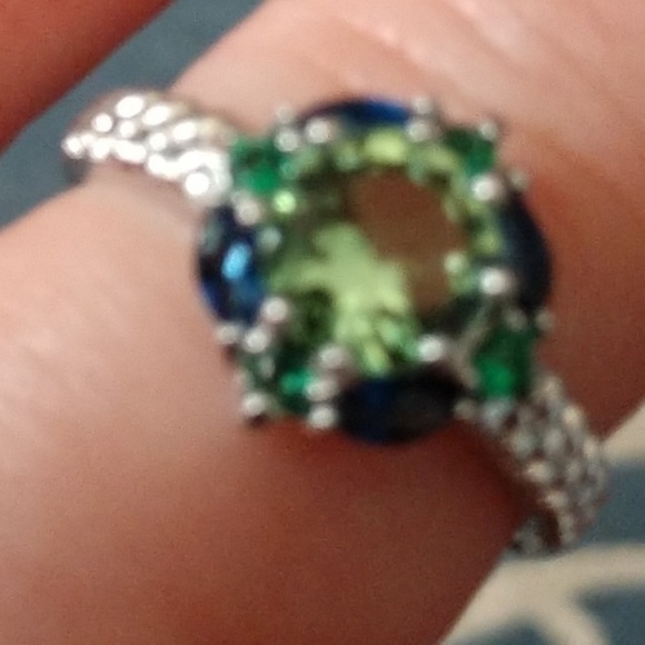 Beautiful blue and green gemstone ring 😍😍 - Picture 2 of 4